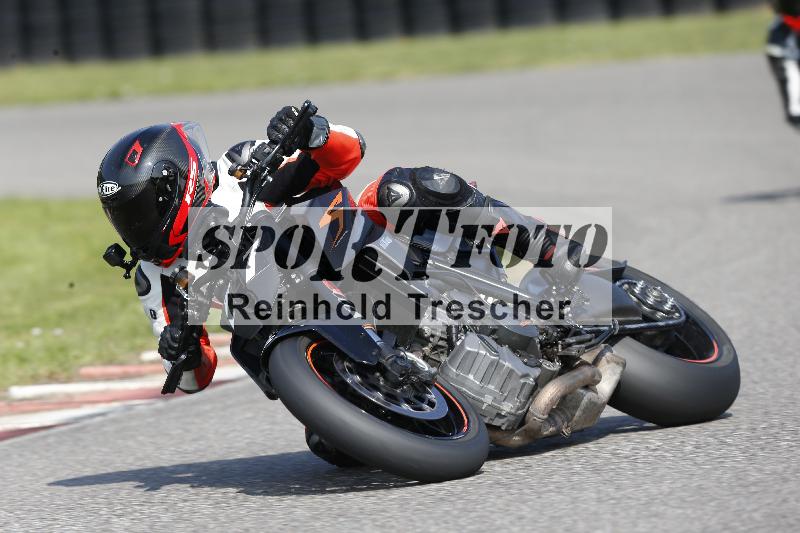 /45 10.08.2025 Plüss Moto Sport ADR/Freies Fahren/77